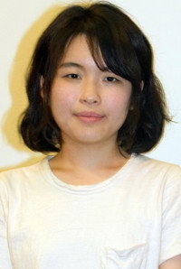 竹内里紗