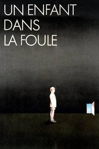 Un enfant dans la foule