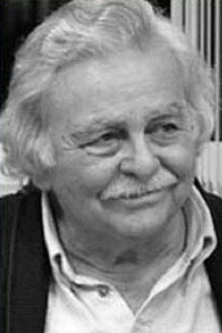 Искандер Хамраев