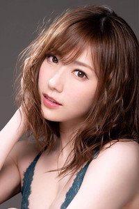 七海ティナ