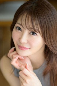 小沢菜穂