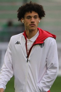 Maghnes Akliouche