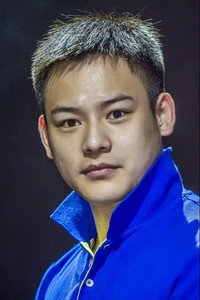 张霖
