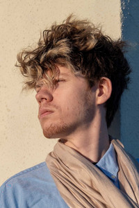 Zander Bell