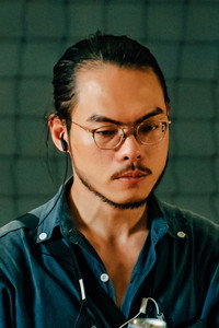 Hong-Kai Liang