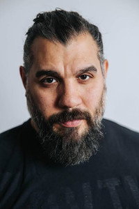 Jonathan Shores