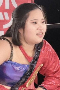 鈴木ユラ