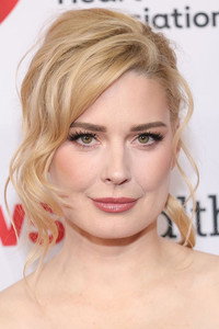 Alexandra Breckenridge