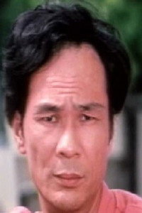 梁龍