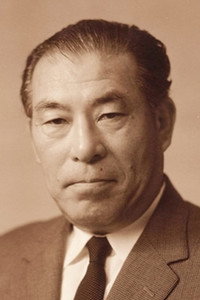 石川達三