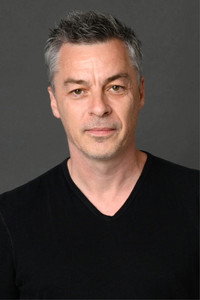 Janek Sirrs
