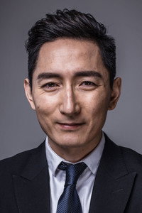 蒋中伟