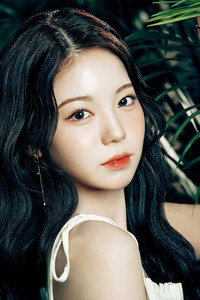 新井彩花