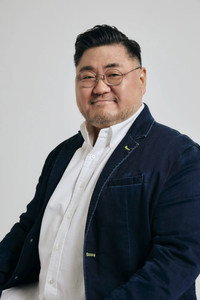 岡部啓一