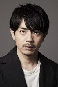 青柳翔