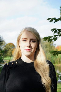 Ellie Price