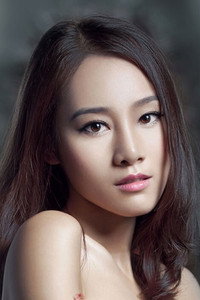 龙馨悦