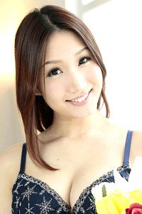 舞咲みくに
