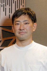 川越崇弘