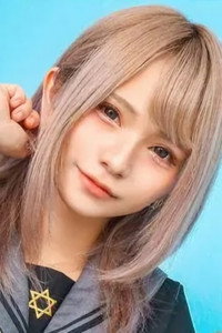 手島くるみ
