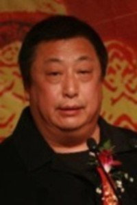 郝亚宁