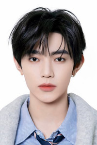 章昊