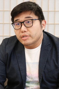 李燈旭
