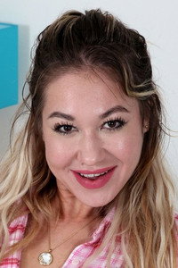 Nikki Dikki