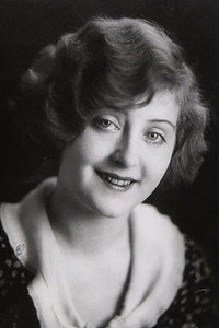 Iris Arlan