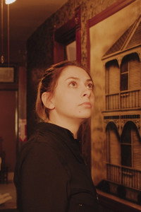 Julia Leslie