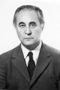 Икрам Акбаров