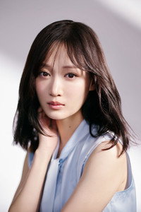山下美月
